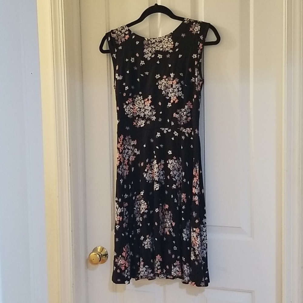 Loft black with peach gray white flowers sleeveless dress small